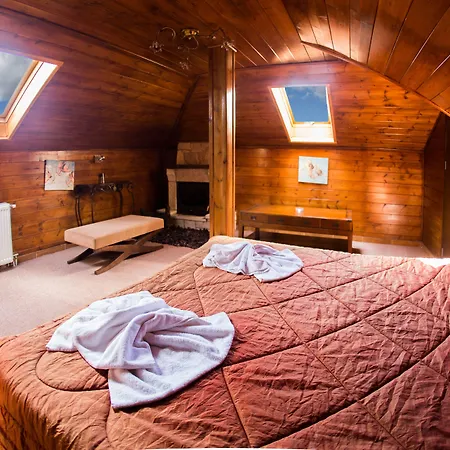 Silva Aparthotel Kryonerion